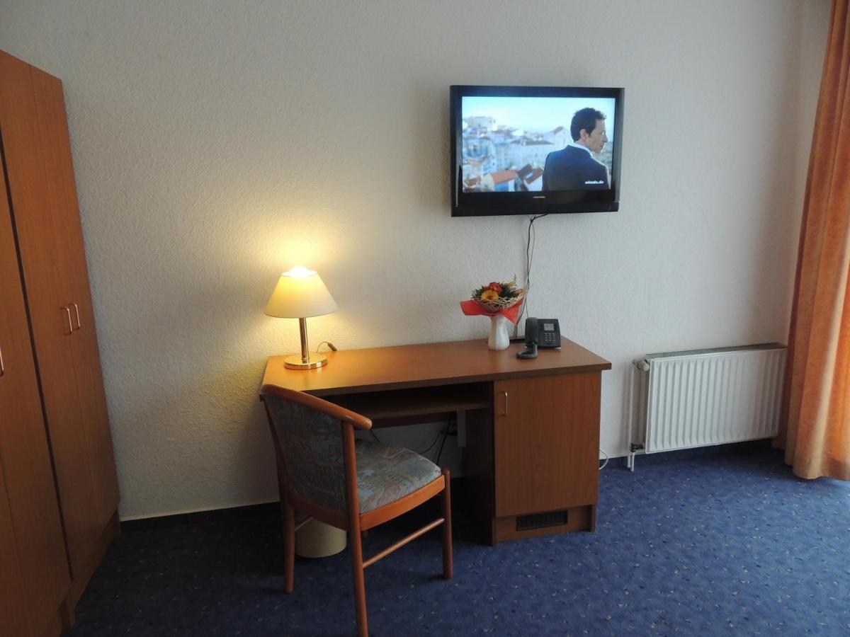 Hotel-Restaurant Zum Roeddenberg Osterode am Harz Room photo